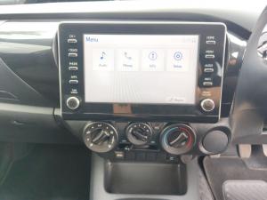 Toyota Hilux 2.4GD-6 single cab Raider manual - Image 15