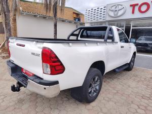Toyota Hilux 2.4GD-6 single cab Raider manual - Image 2