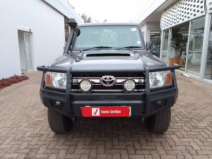 Toyota Land Cruiser 79 4.5D-4D LX V8 single cab - Image 4