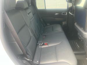 Toyota Land Cruiser 300 3.5T ZX - Image 12