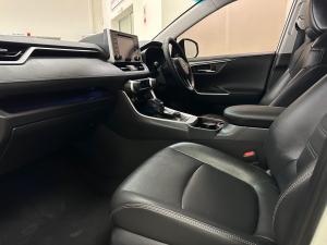 Toyota RAV4 2.5 VX AWD - Image 7