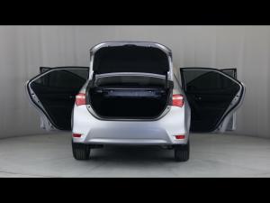 Toyota Corolla Quest 1.8 Prestige - Image 24