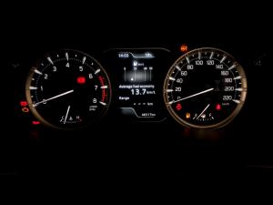 Toyota Urban Cruiser 1.5 XR manual - Image 9