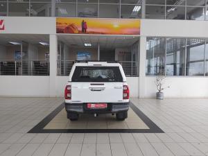 Toyota Hilux 2.8GD-6 double cab 4x4 Raider auto - Image 5