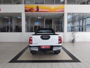 Toyota Hilux 2.8GD-6 Xtra cab 4x4 Legend manual - Image 5