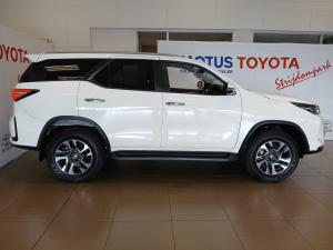 Toyota Fortuner 2.4GD-6 4x4 - Image 3
