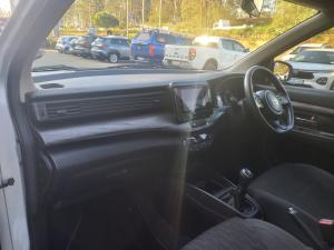 Toyota Rumion 1.5 TX manual - Image 7