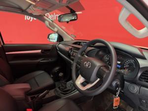 Toyota Hilux 2.4 GD-6 SR 4X4D/C - Image 8