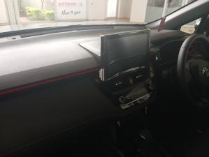 Toyota Corolla Cross 1.8 GR-S - Image 17