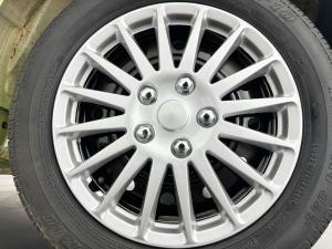 Daihatsu Sirion 1.3i automatic - Image 10