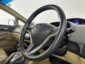 Honda Civic 1.8 VXi automatic - Image 13