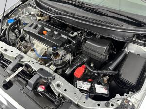 Honda Civic 1.8 Elegance - Image 18