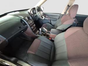 Mahindra XUV 500 2.2D Mhawk 7 Seat - Image 3