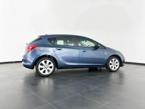 Opel Astra 1.4T Essentia 5-Door - Image 5