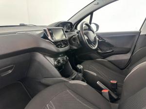 Peugeot 208 1.2 VTiActive 5-Door - Image 16