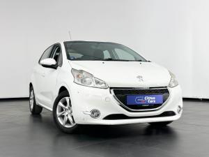 Peugeot 208 1.2 VTiActive 5-Door - Image 2