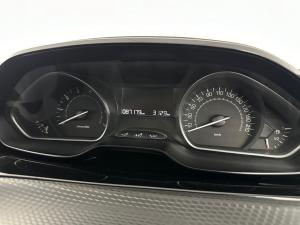 Peugeot 208 POP ART 1.0 Puretech 5-Door - Image 12