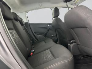 Peugeot 208 POP ART 1.0 Puretech 5-Door - Image 17