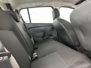 Renault Sandero 900 T Expression - Image 11