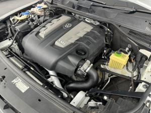 Volkswagen Touareg 3.0 V6 TDI TIP BLU180kw - Image 12