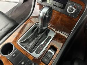 Volkswagen Touareg 3.0 V6 TDI TIP BLU180kw - Image 13