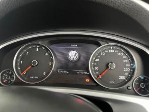 Volkswagen Touareg 3.0 V6 TDI TIP BLU180kw - Image 6