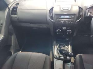 Isuzu D-MAX 250 HO HI-RIDE D/C - Image 18