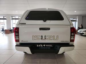 Isuzu D-MAX 250 HO HI-RIDE D/C - Image 4