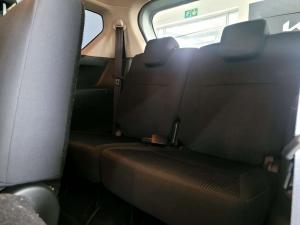 Suzuki Ertiga 1.5 GA - Image 13