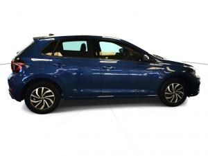 Volkswagen Polo hatch 1.0TSI Life manual - Image 8