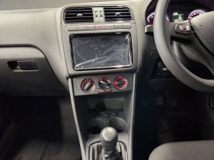 Volkswagen Polo Vivo hatch 1.4 - Image 10