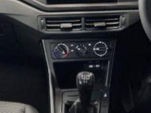 Volkswagen Polo hatch 1.0TSI - Image 11