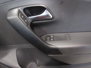 Volkswagen Polo Vivo hatch 1.4 - Image 8