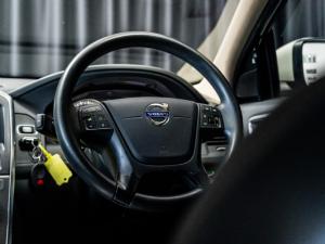 Volvo XC60 T5 Elite - Image 9