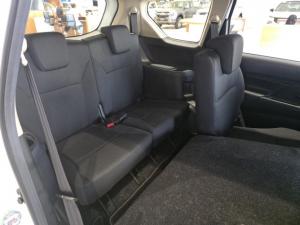 Suzuki Ertiga 1.5 GA - Image 9
