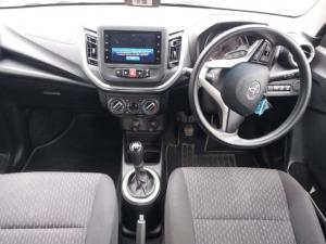 Toyota Vitz 1.0 XR manual - Image 6