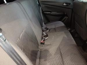 Suzuki Swift 1.2 GLX auto - Image 7