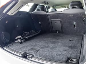 Volvo XC60 B5 AWD Essential - Image 11