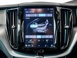 Volvo XC60 B5 AWD Essential - Image 17