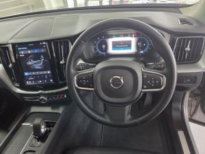 Volvo XC60 B5 AWD Essential - Image 9