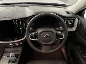 Volvo XC60 B6 AWD Ultimate Dark - Image 10