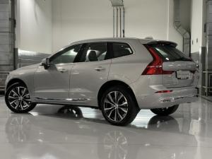 Volvo XC60 B6 AWD Ultimate Dark - Image 4