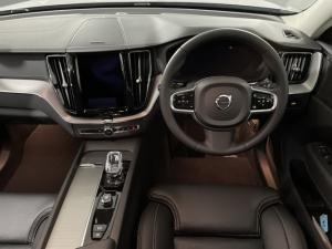 Volvo XC60 B6 AWD Ultimate Dark - Image 9