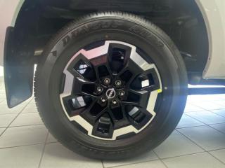 Nissan Navara 2.5DDTi double cab LE Plus