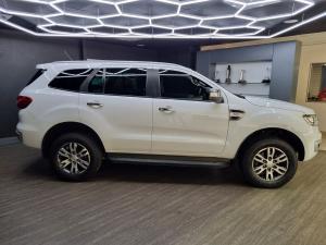 Ford Everest 3.2TDCi 4WD XLT - Image 7