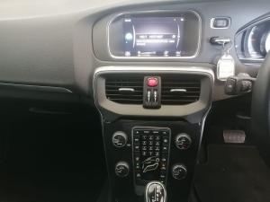 Volvo V40 T3 Momentum auto - Image 18