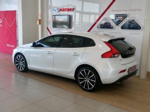 Volvo V40 T3 Momentum auto - Image 3