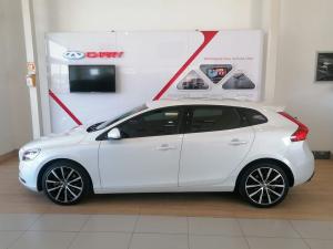 Volvo V40 T3 Momentum auto - Image 4