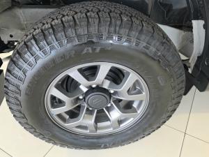 Suzuki Jimny 1.5 GLX AllGrip 5-door auto - Image 10