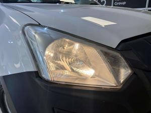 Isuzu D-Max Gen 6 250 single cab Fleetside safety - Image 4